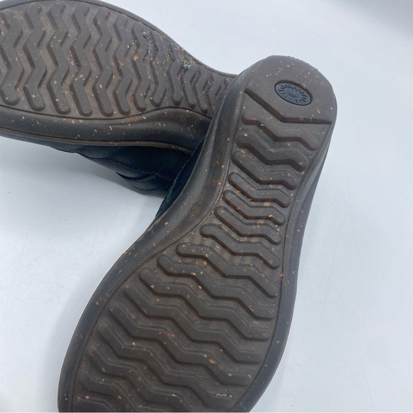 UGG Leather Clogs Mule F8910E Slides Heel Fur Lining USA 7 Snap Detail Rubber - Picture 3 of 9